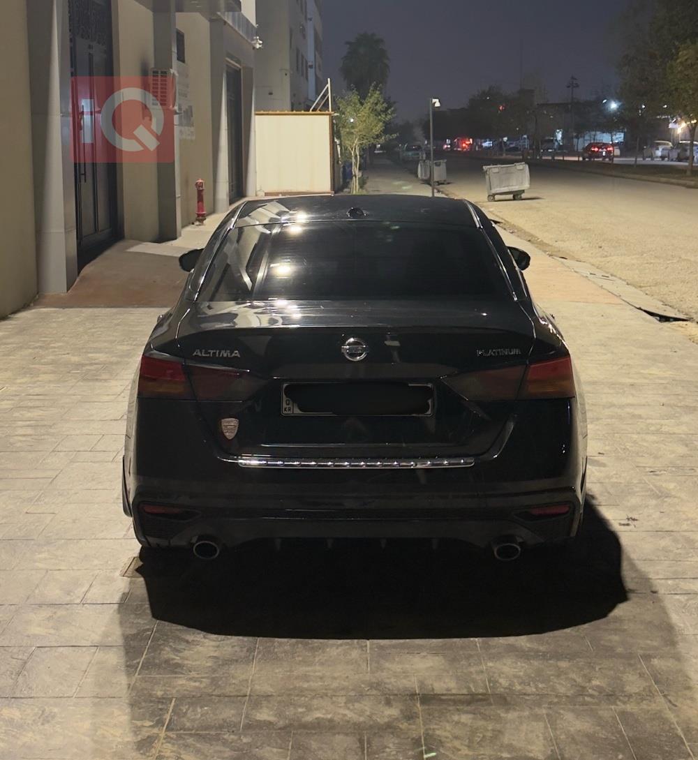 نيسان ألتيما